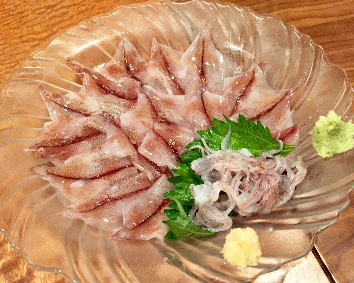3. 螢光魷魚 (ホタルイカ)